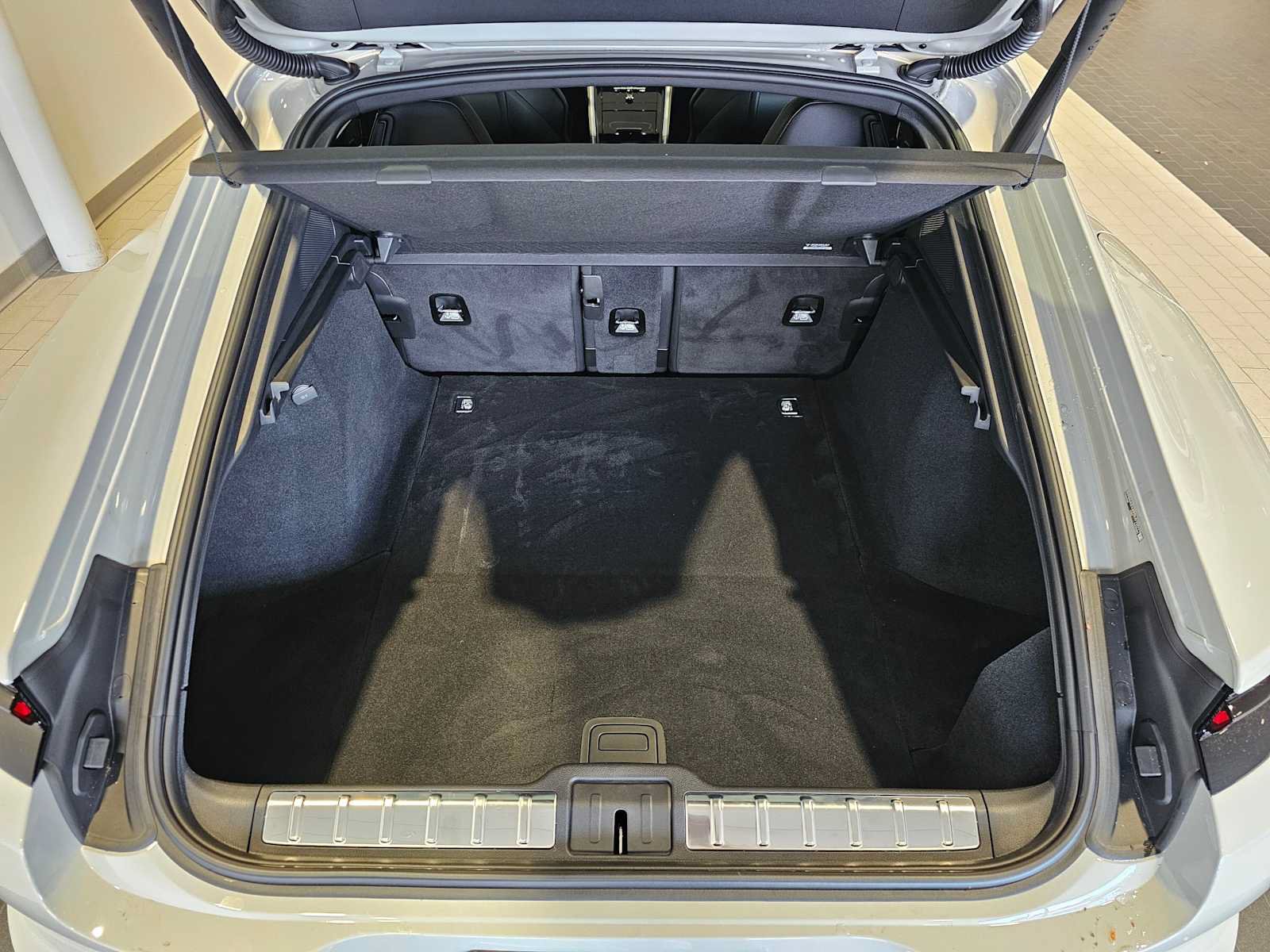 New 2025 Porsche Panamera 4 AWD/4WD image 16