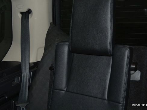 Used 2015 Land Rover LR4 HSE image 27