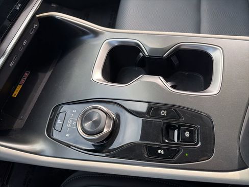 Used 2023 Lexus RZ 450e Premium image 32