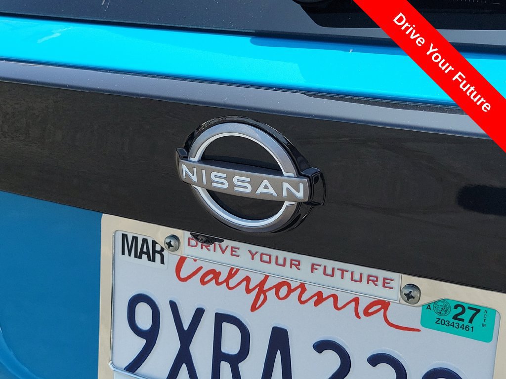 Used 2025 Nissan Kicks SR FWD image 27