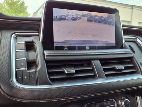 Used 2021 GMC Yukon XL SLT image 16