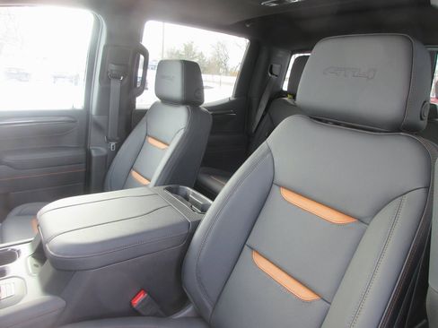 New 2026 GMC Sierra 1500 AT4 w/ AT4 Premium Package image 14