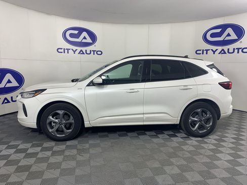Used 2024 Ford Escape ST-Line Select image 6