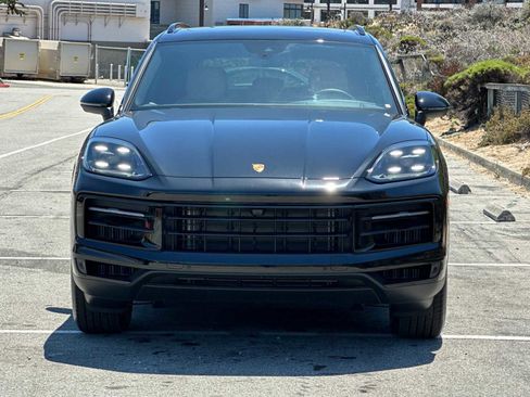 New 2025 Porsche Cayenne image 11
