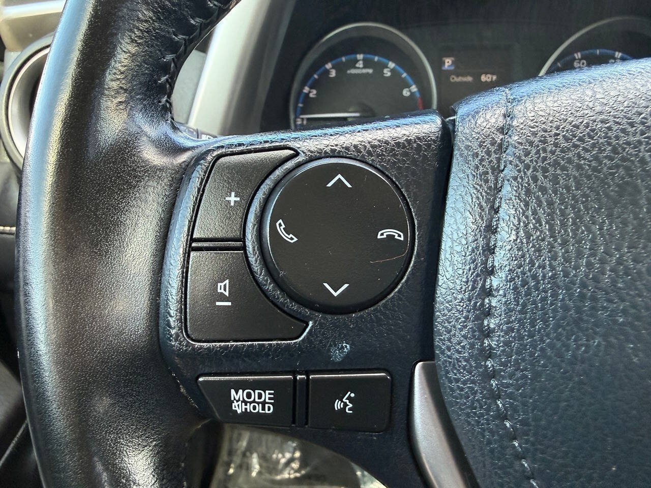 Used 2018 Toyota RAV4 XLE w/ Plus Extra Value Package AWD/4WD image 34