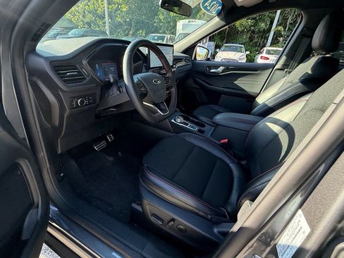 Used 2024 Ford Escape ST-Line w/ Tech Pack #1 FWD image 10