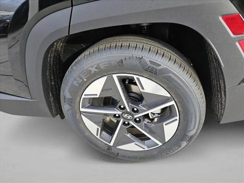 Certified 2025 Hyundai Tucson SEL image 10