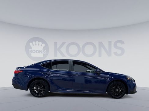 Used 2025 Toyota Camry SE AWD/4WD image 12