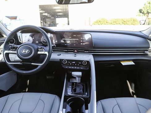 New 2026 Hyundai Elantra Limited FWD image 13