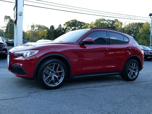 Used 2018 Alfa Romeo Stelvio Ti Sport image 76