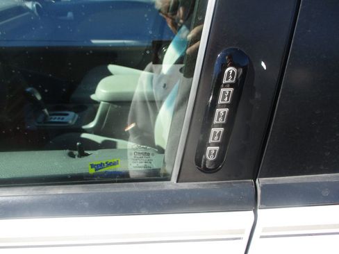 Used 2006 Ford Freestyle SE image 7