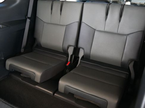 Used 2024 Lexus GX 550 w/ Cold Area Package AWD/4WD image 15