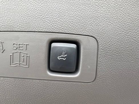 Used 2024 Lincoln Corsair AWD w/ Equipment Group 101A image 41