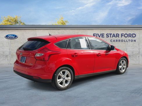 Used 2014 Ford Focus SE FWD image 8