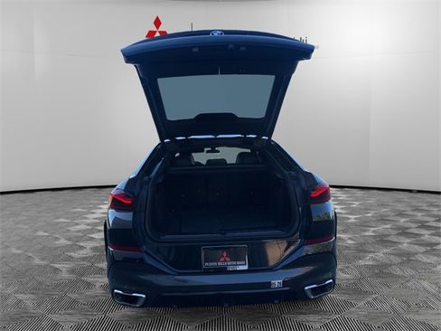 Used 2023 BMW X6 xDrive40i image 9