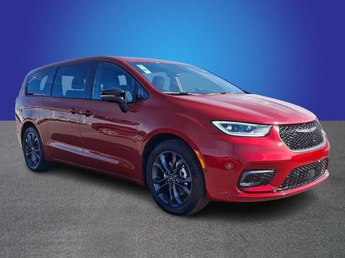 New 2026 Chrysler Pacifica Select FWD image 2