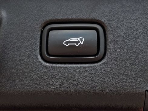 Certified 2022 Hyundai Tucson Limited AWD/4WD image 31
