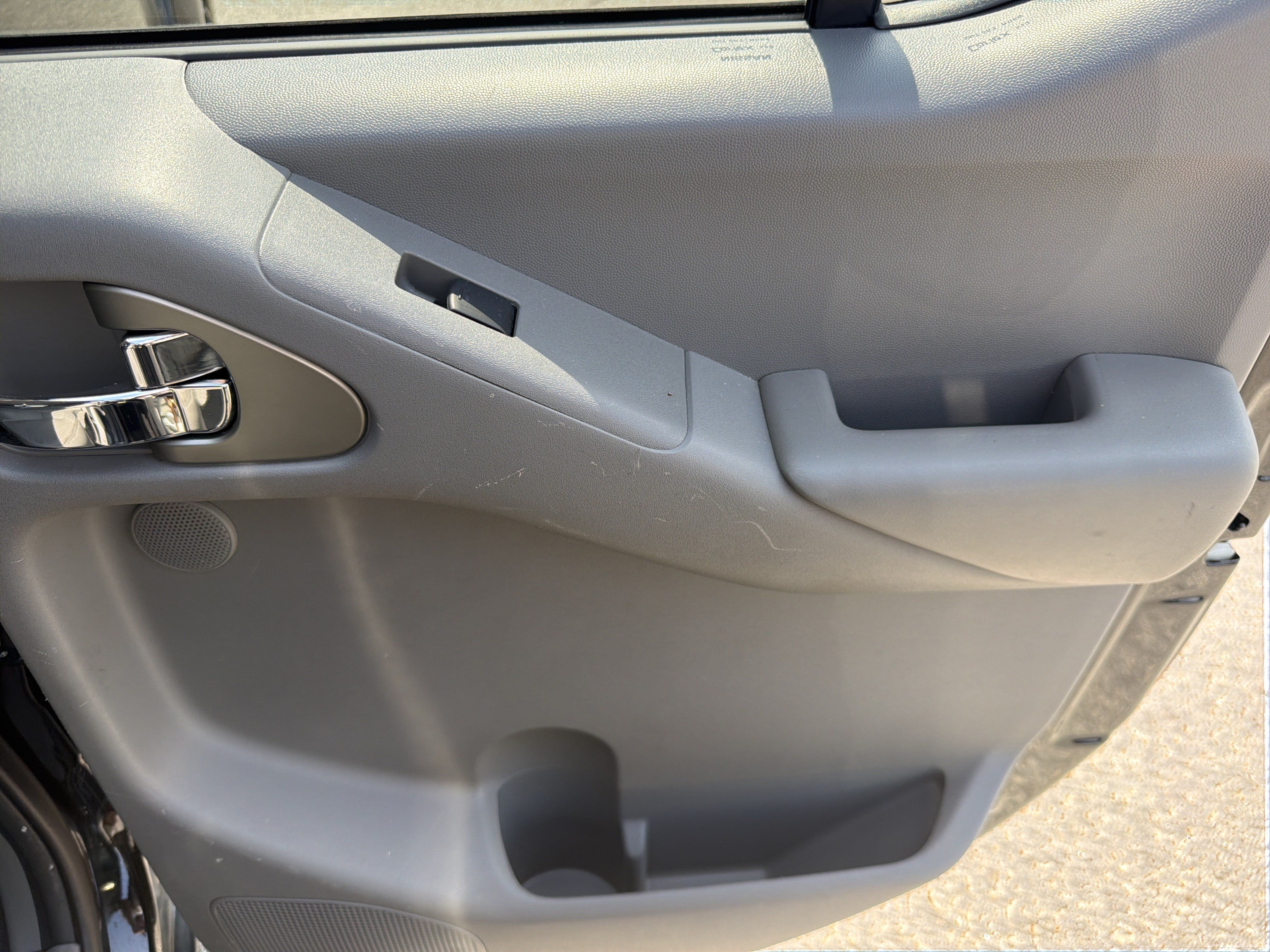 Used 2019 Nissan Frontier SL RWD image 25