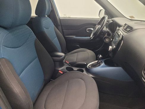Used 2015 Kia Soul + w/ Audio Package image 21