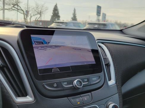 Used 2024 Chevrolet Malibu LT image 19