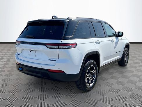 Used 2022 Jeep Grand Cherokee Trailhawk w/ Luxury Tech Group III AWD/4WD image 7