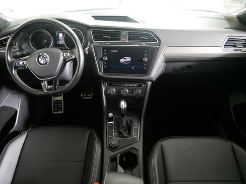 Used 2021 Volkswagen Tiguan SE R-Line AWD/4WD image 10