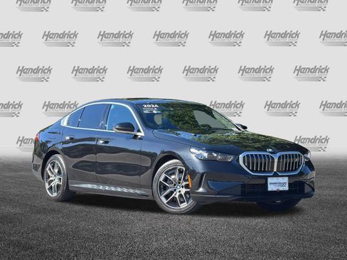 Used 2024 BMW i5 eDrive40i w/ Executive Package RWD image 2