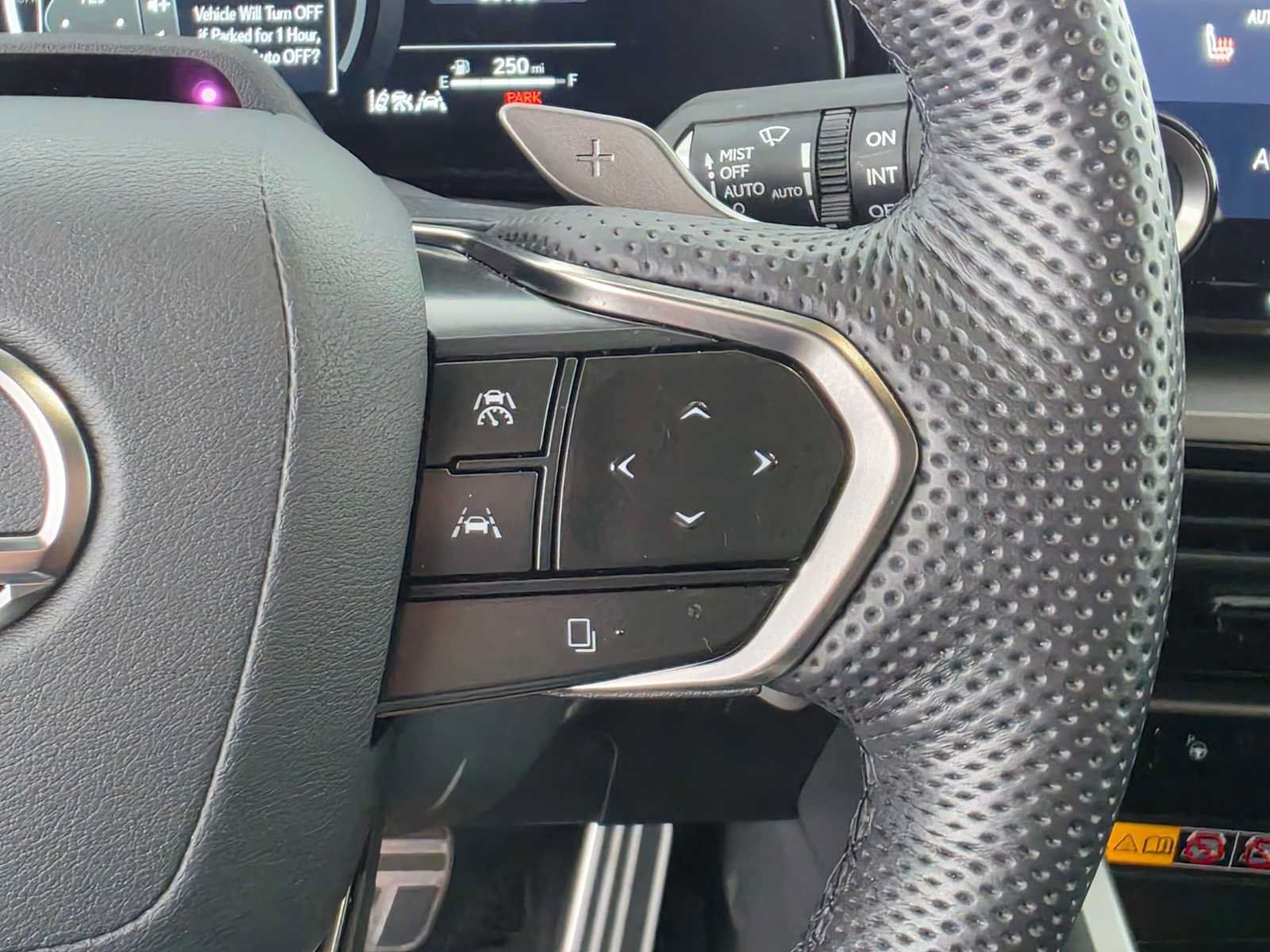 Used 2026 Lexus TX 500h AWD w/ Technology Package image 31