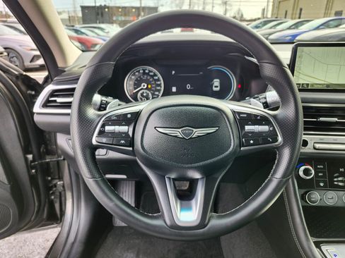 Used 2025 Genesis G70 2.5T image 27