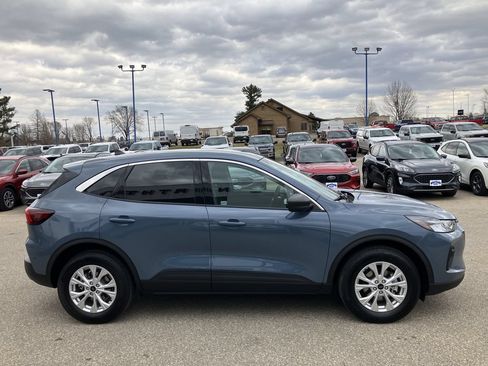Used 2024 Ford Escape Active w/ Tech Pack #1 AWD/4WD image 5