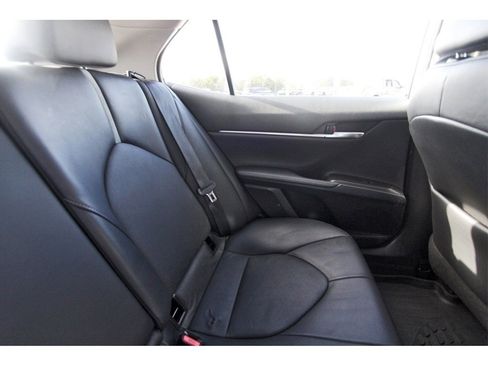 Used 2021 Toyota Camry XSE image 13