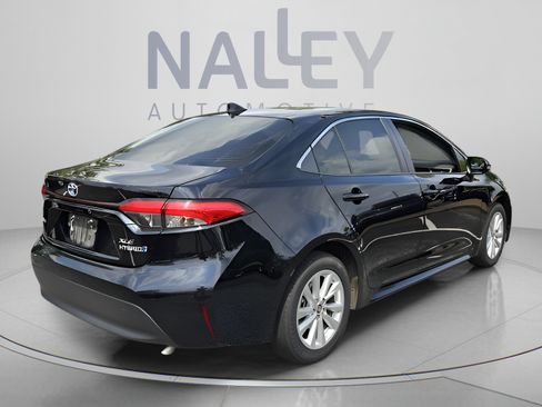 Certified 2023 Toyota Corolla XLE FWD image 5