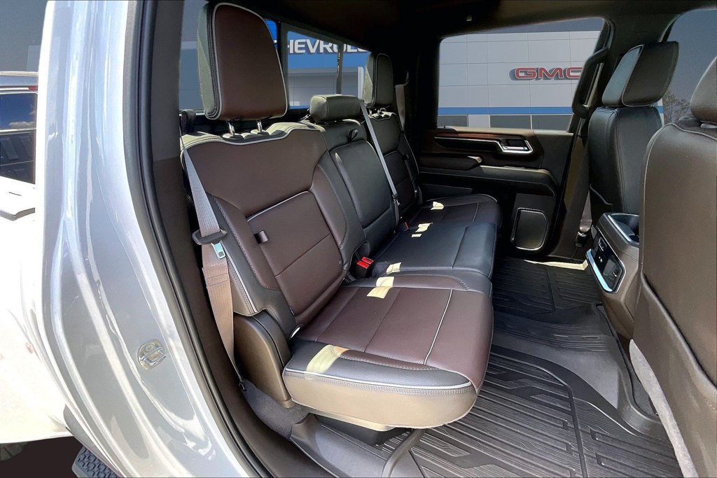 Used 2024 GMC Sierra 3500 Denali w/ Denali Reserve Package AWD/4WD image 29