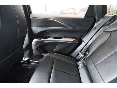 Certified 2025 Cadillac Lyriq Luxury RWD image 12
