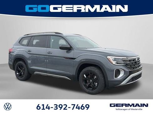 New 2026 Volkswagen Atlas Peak Edition image 5