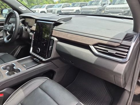 Certified 2024 GMC Acadia Denali w/ Super Cruise Package AWD/4WD image 42