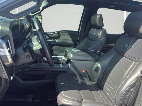 Used 2025 Ford F250 Platinum AWD/4WD image 31