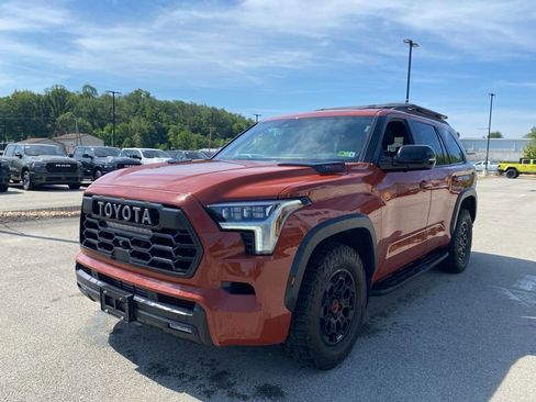 Used 2024 Toyota Sequoia TRD Pro AWD/4WD image 5
