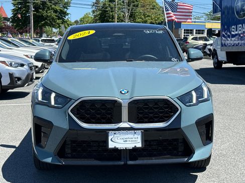 Used 2024 BMW X2 xDrive28i w/ M Sport Package AWD/4WD image 2