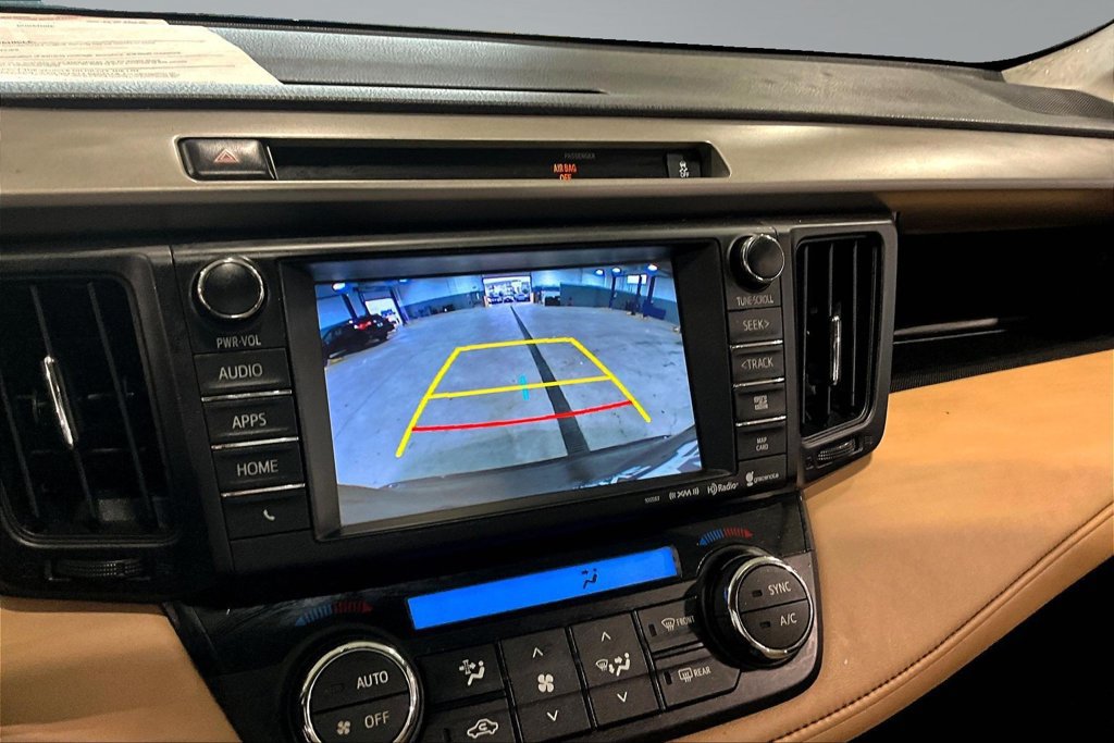 Used 2016 Toyota RAV4 XLE AWD/4WD image 14