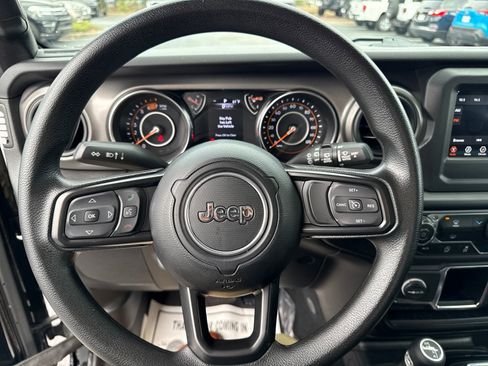 Used 2023 Jeep Wrangler Sport image 28