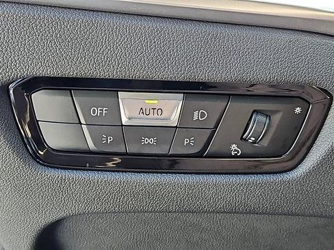 Used 2025 BMW i4 xDrive40i w/ Parking Assistance Package image 25