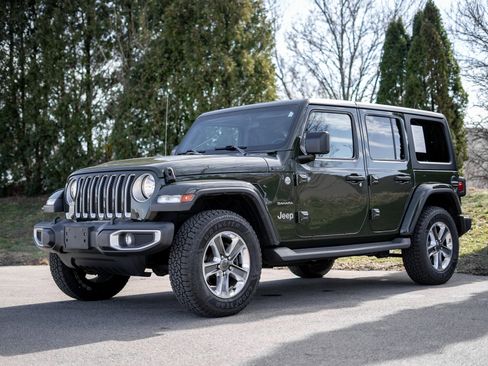 Used 2021 Jeep Wrangler Unlimited Sahara image 2