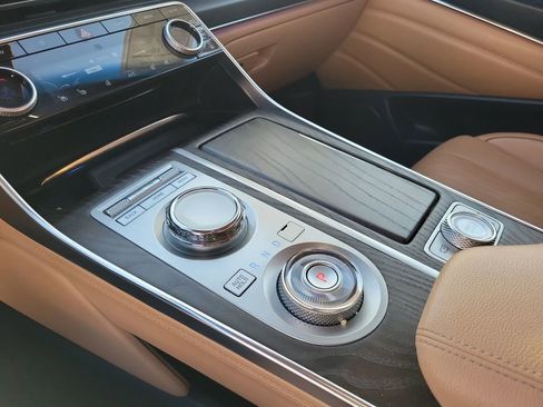 Used 2023 Genesis GV80 2.5T w/ Prestige Package image 32