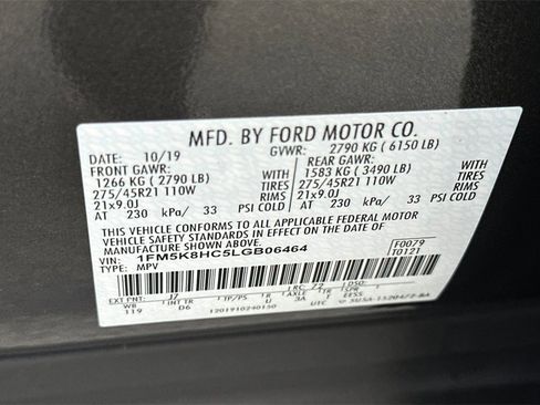 Used 2020 Ford Explorer Platinum w/ Premium Technology Package image 28