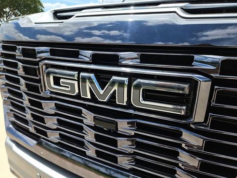 Used 2024 GMC Sierra 2500 Denali Ultimate w/ Max Trailering Package AWD/4WD image 30