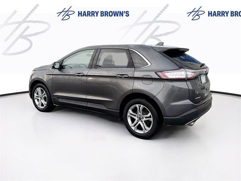 Used 2018 Ford Edge Titanium w/ Technology Package image 2