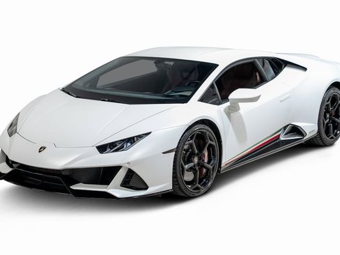 Used 2020 Lamborghini Huracan EVO image 32