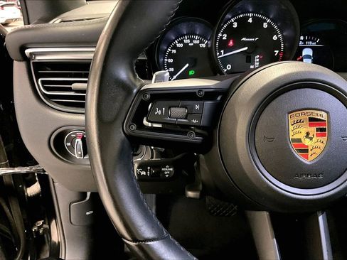 Certified 2023 Porsche Macan Turbo AWD/4WD image 23