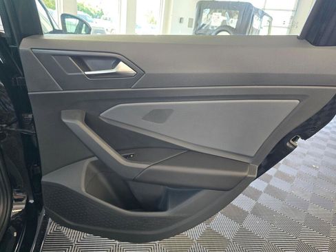 New 2026 Volkswagen Jetta SE FWD image 39